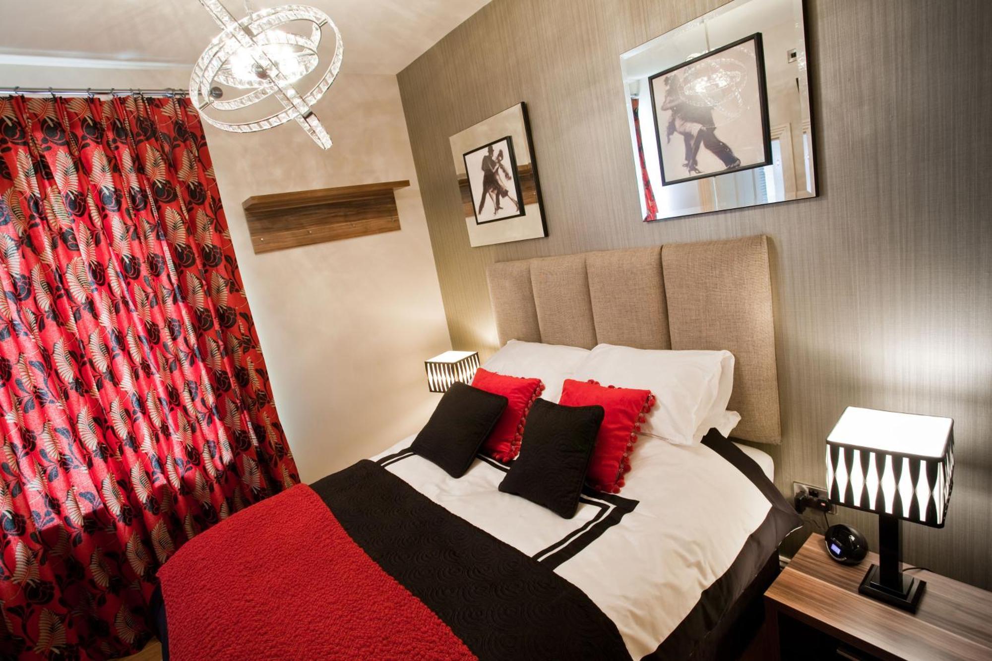 Portland Apartments เชลเทนแฮม ภายนอก รูปภาพ