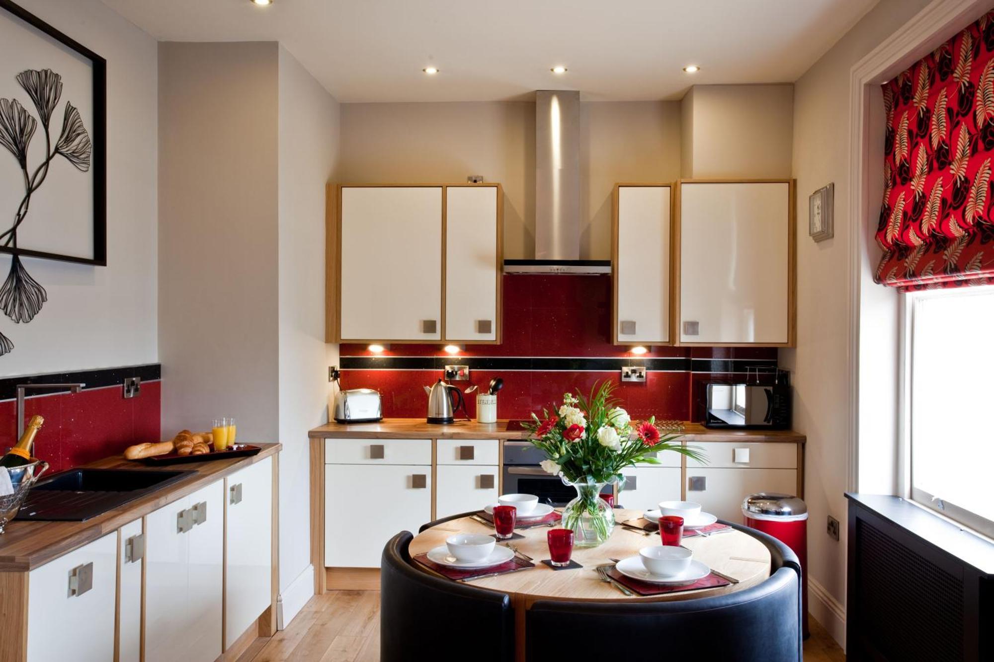 Portland Apartments เชลเทนแฮม ภายนอก รูปภาพ