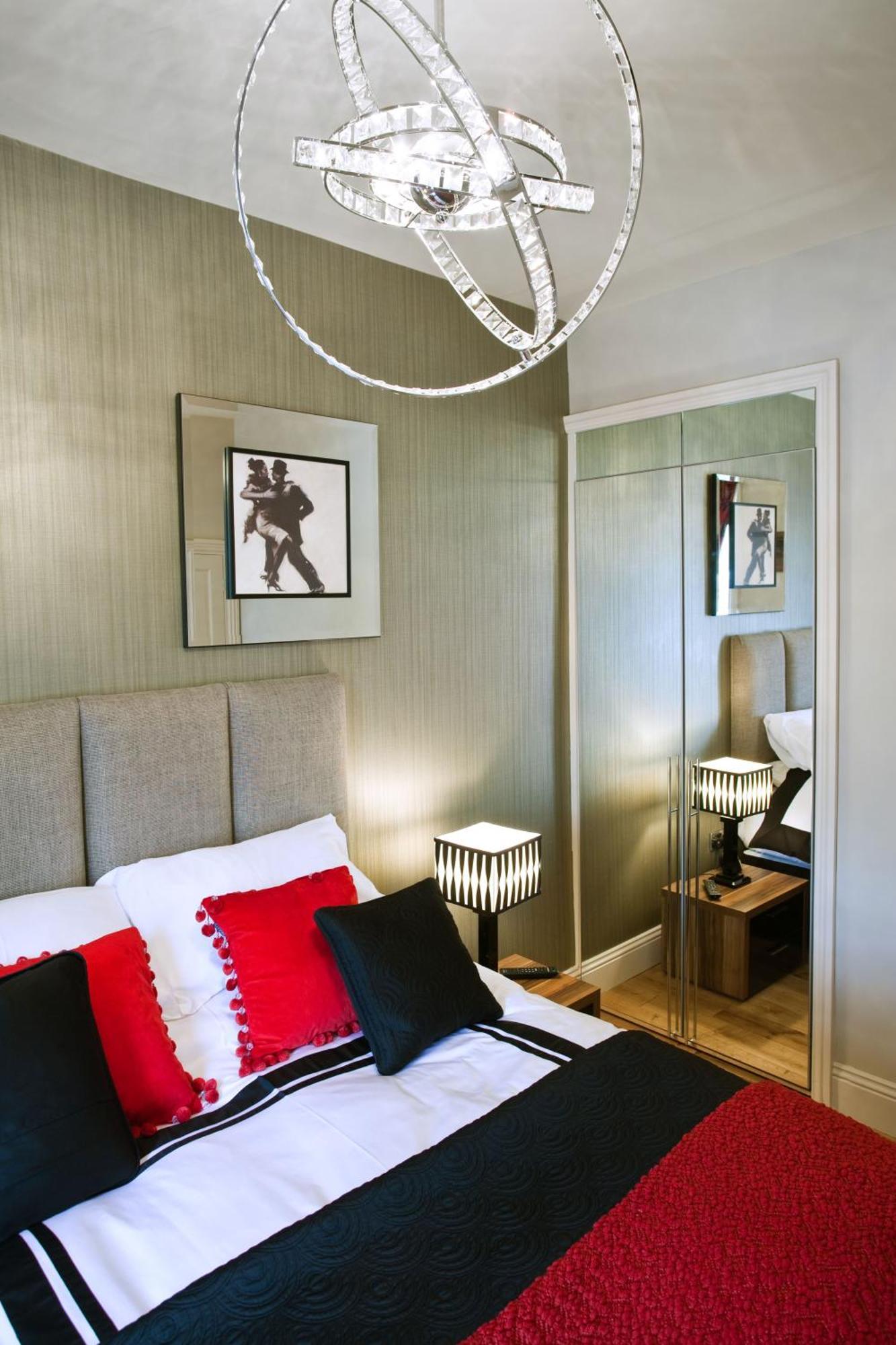 Portland Apartments เชลเทนแฮม ภายนอก รูปภาพ