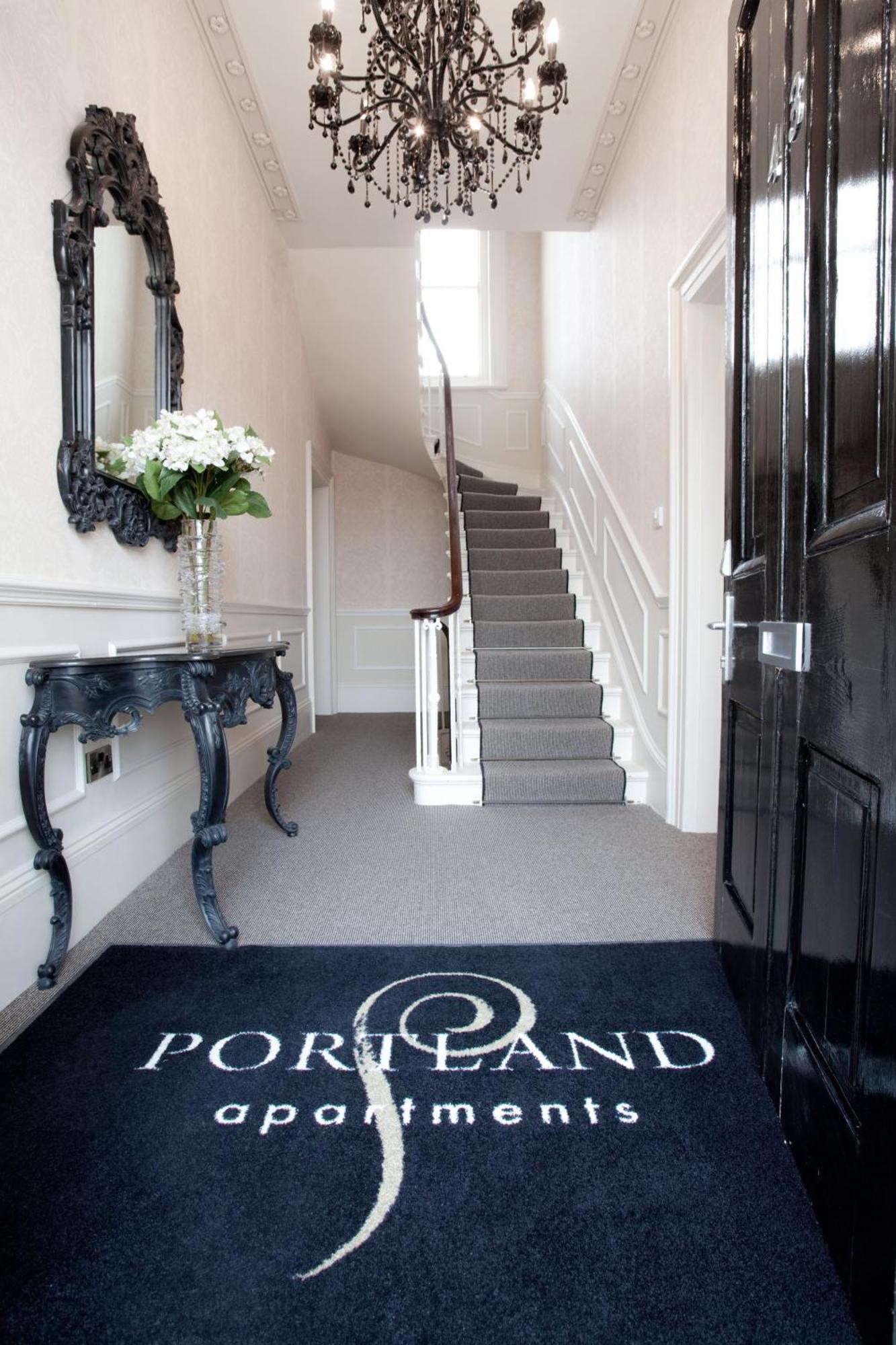 Portland Apartments เชลเทนแฮม ภายนอก รูปภาพ