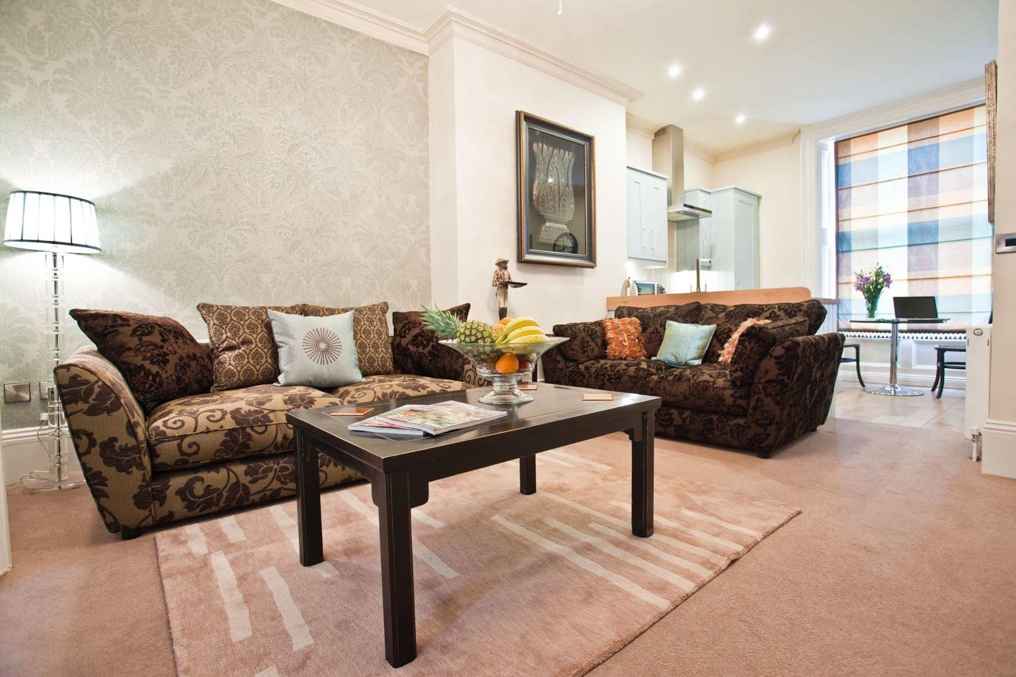 Portland Apartments เชลเทนแฮม ภายนอก รูปภาพ