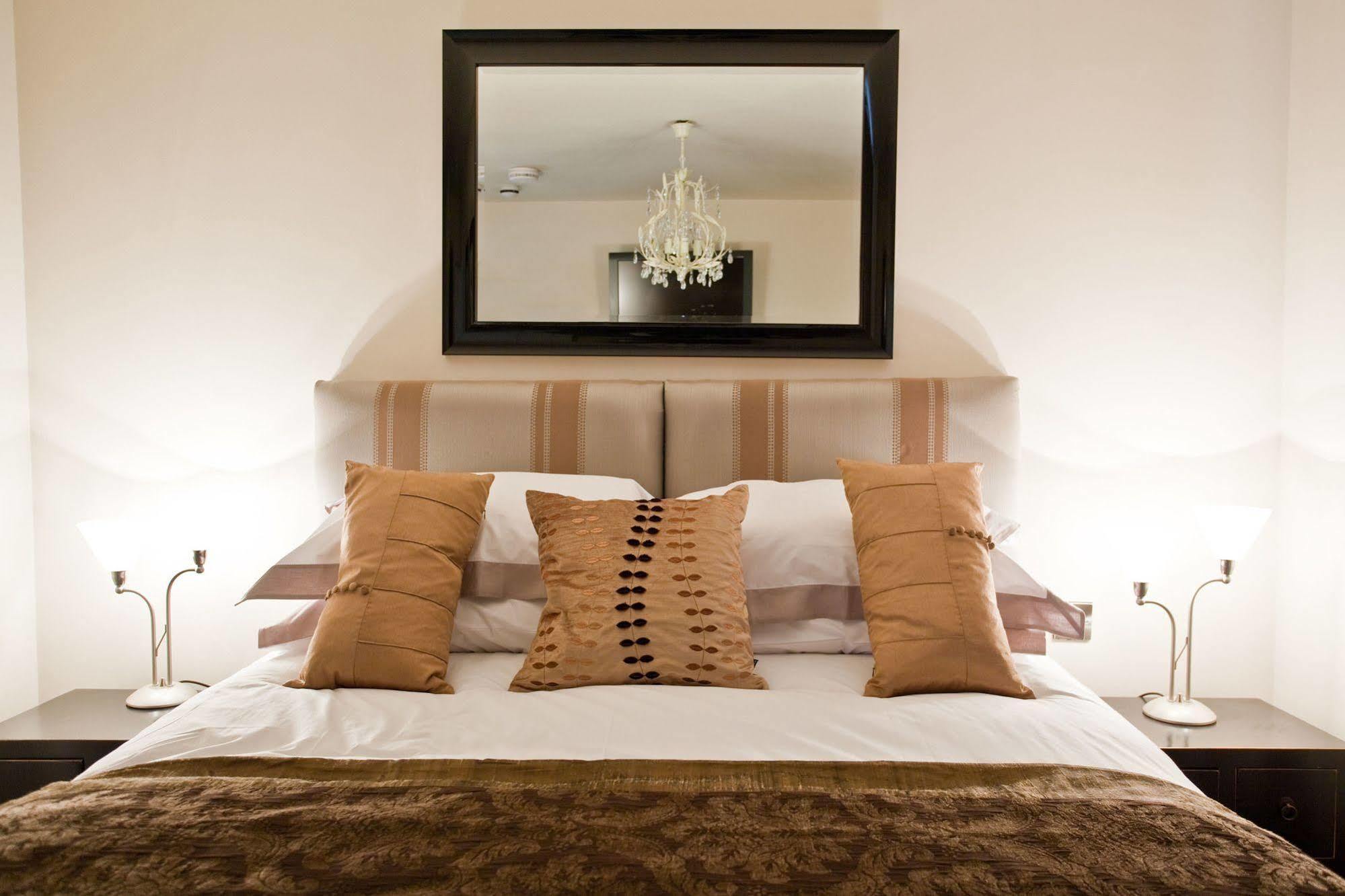 Portland Apartments เชลเทนแฮม ภายนอก รูปภาพ
