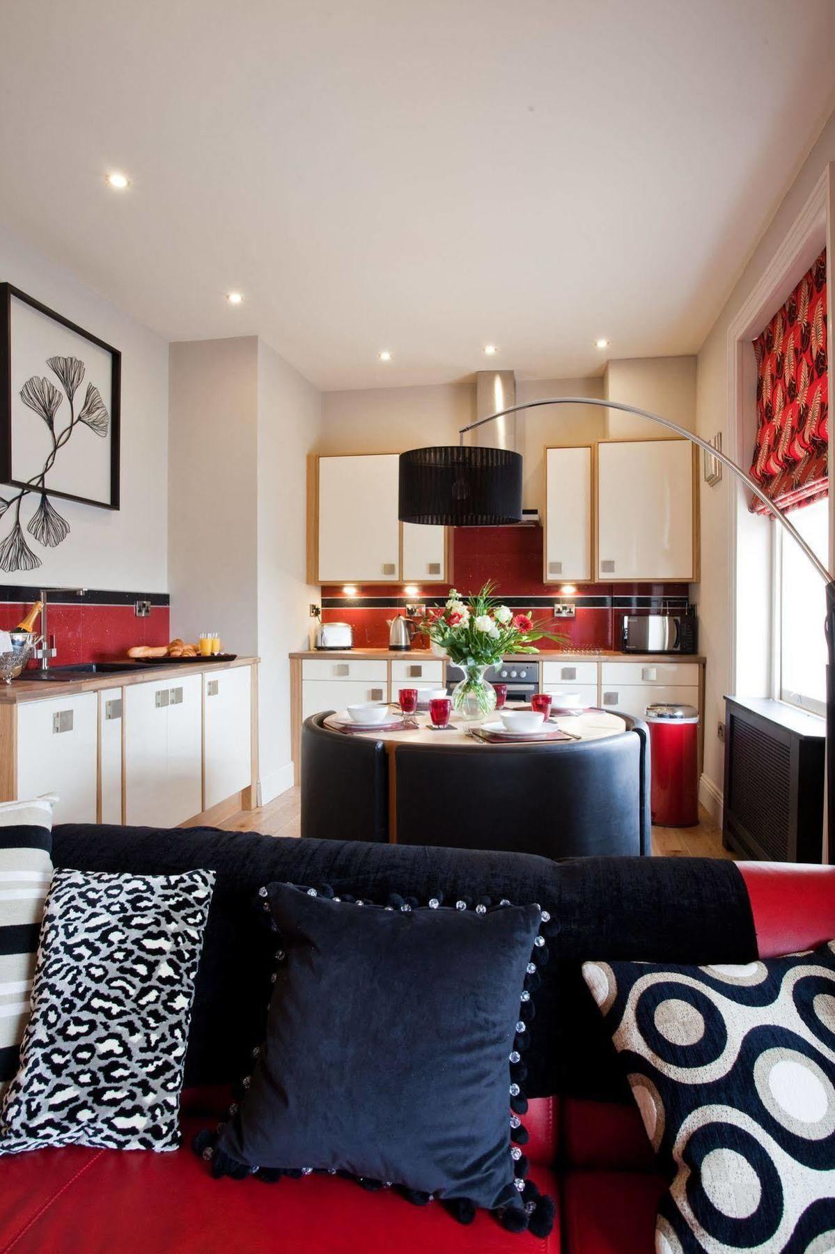 Portland Apartments เชลเทนแฮม ภายนอก รูปภาพ